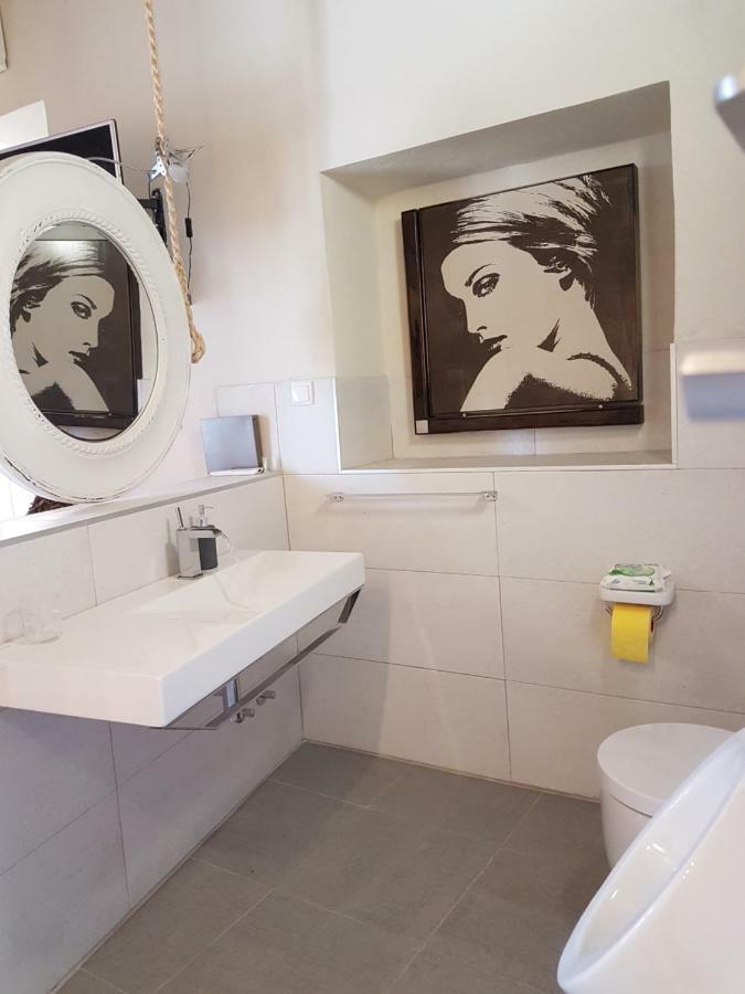 Готель Faro Town House Екстер'єр фото